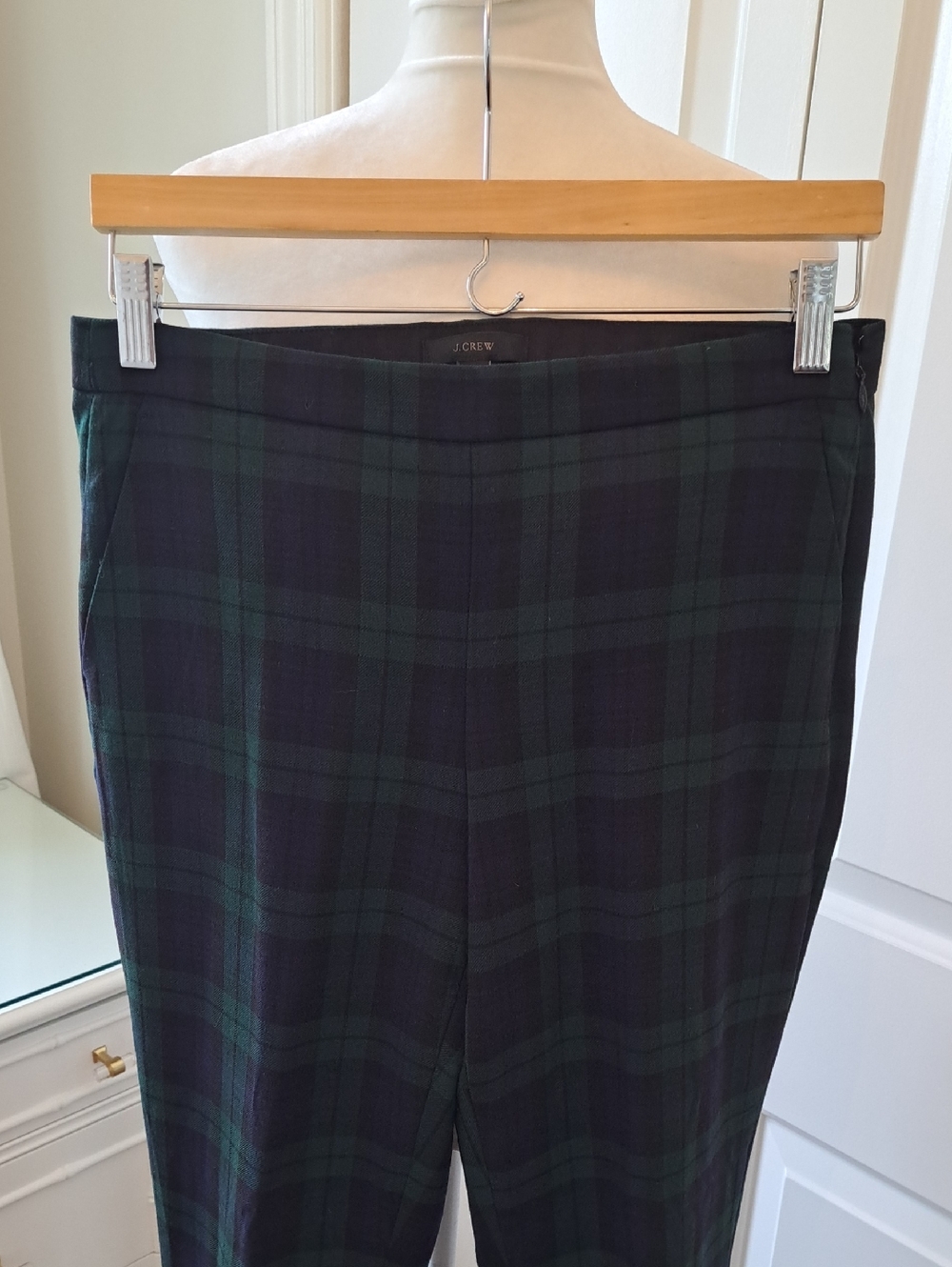 NWOT J.Crew Womens Preppy Wool Blend Tartan Plaid Dress/Holiday Crop Pants 4 - Picture 2 of 9